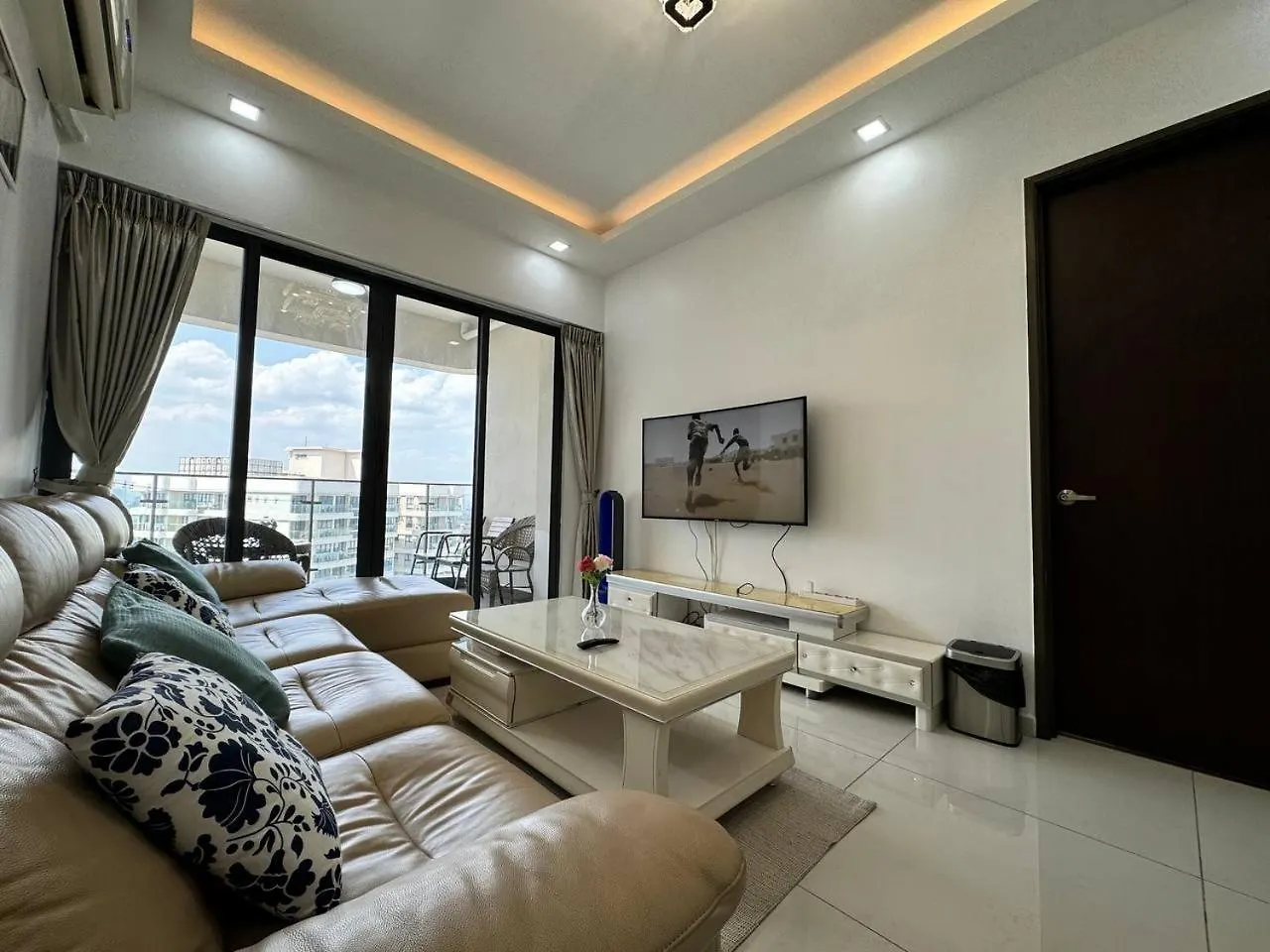Apartment Lovell Country Garden 2 King Beds High Level Johor Bahru